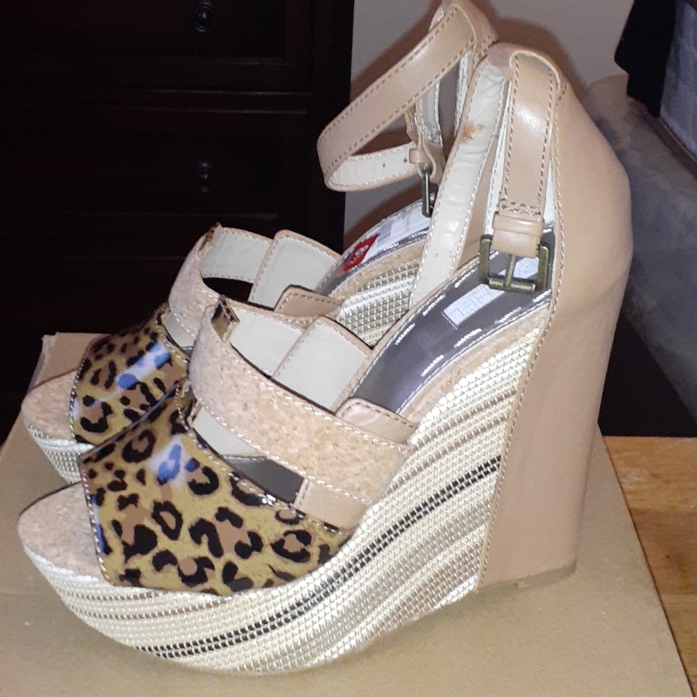 Wedges - Picture 2 of 4